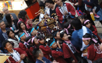 子供神輿.jpg