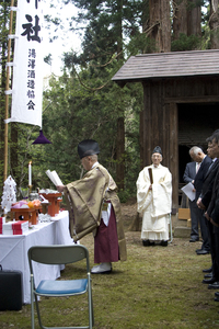 松尾神社、祝詞奏上.jpg