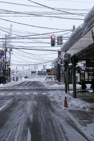 鳥海山写真2014.12.25.湯沢駅.jpg