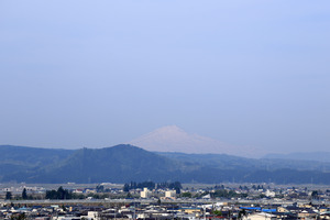 鳥海山写真2015.5.1 .jpg