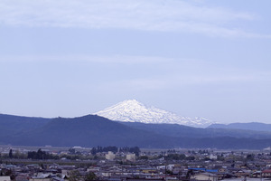 鳥海山写真2015.5.26 .jpg