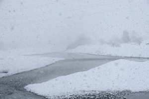 秋田県 湯沢市 積雪情報2016.2.2.雄物川 .jpg