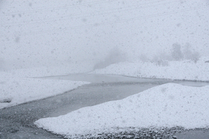 秋田県　湯沢市　積雪情報2016.2.2.雄物川　.jpg