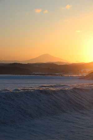 鳥海山写真  2018.3.12.jpg