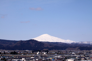 鳥海山写真  2018.4.17.jpg