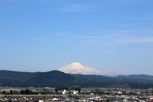 鳥海山写真  2018.5.22.jpg