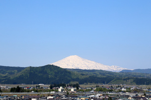 鳥海山写真  2019.5.13.jpg